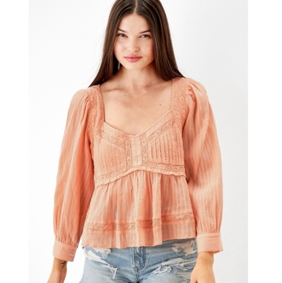 American Eagle Outfitters Tops - AE Peachy Babydoll Long Sleeved Top